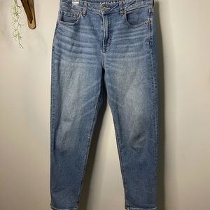 American eagle mom jeans